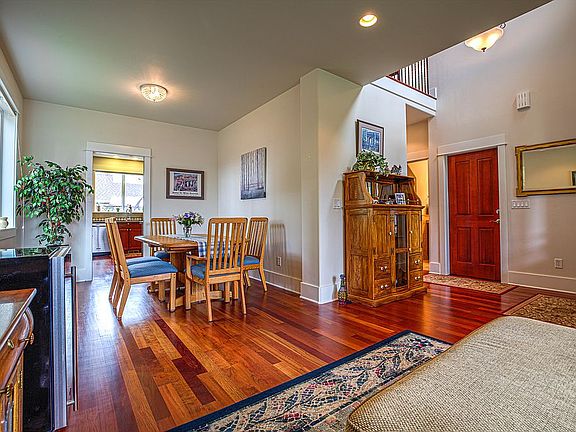 3rd image of 4795 SE Meldrum Ave