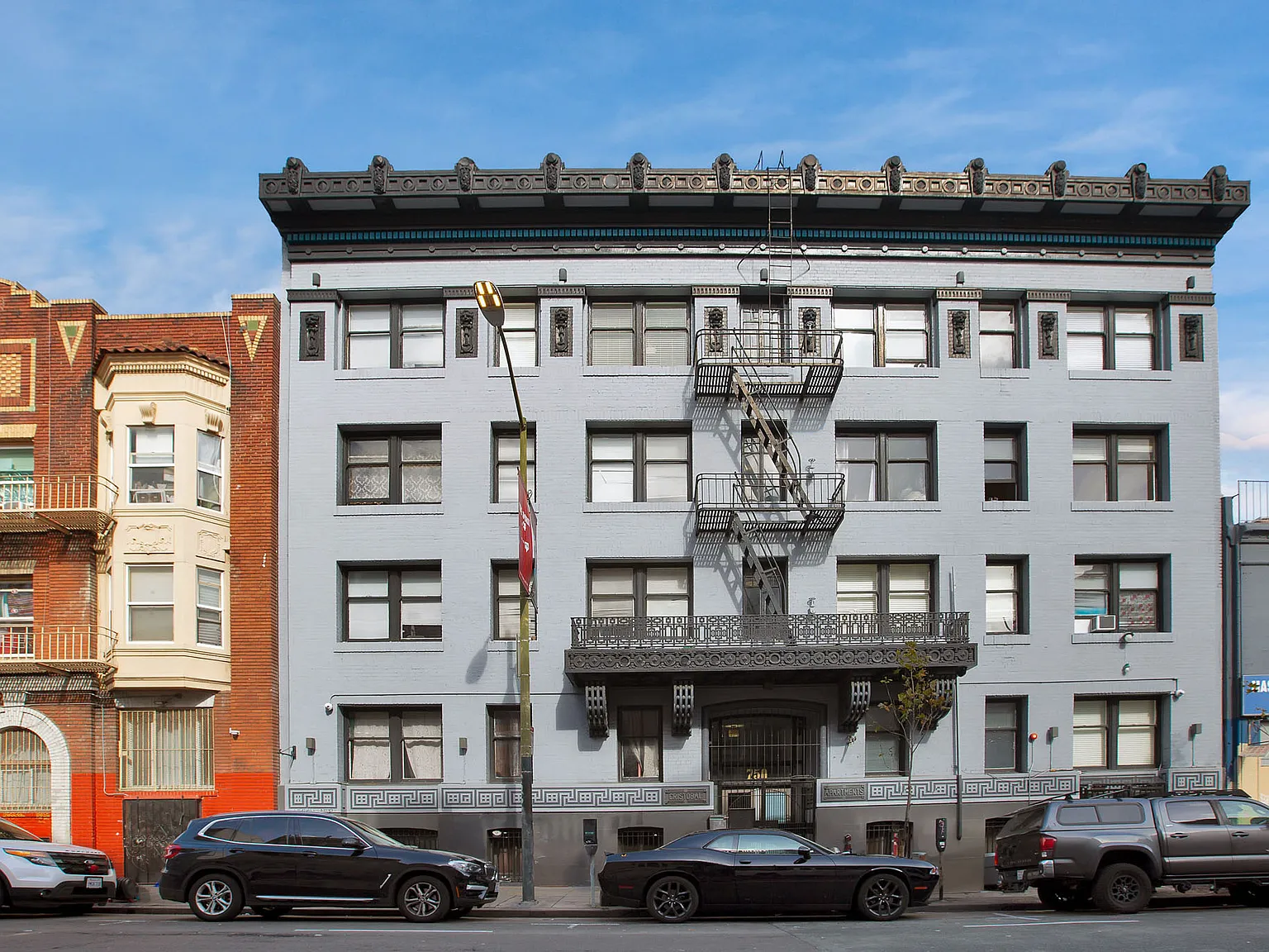 750 O'Farrell — Photo 1
