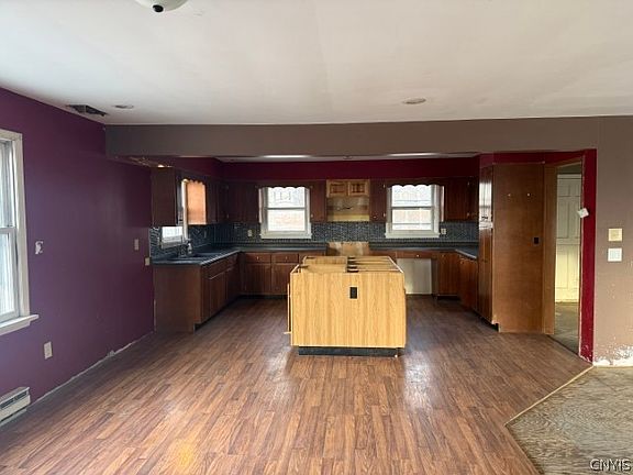 3rd image of 190 Austin Hill Rd