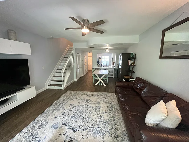 937 Kokomo Key Ln — Photo 5
