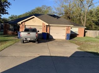 620 S Elm St, Siloam Springs, AR 72761