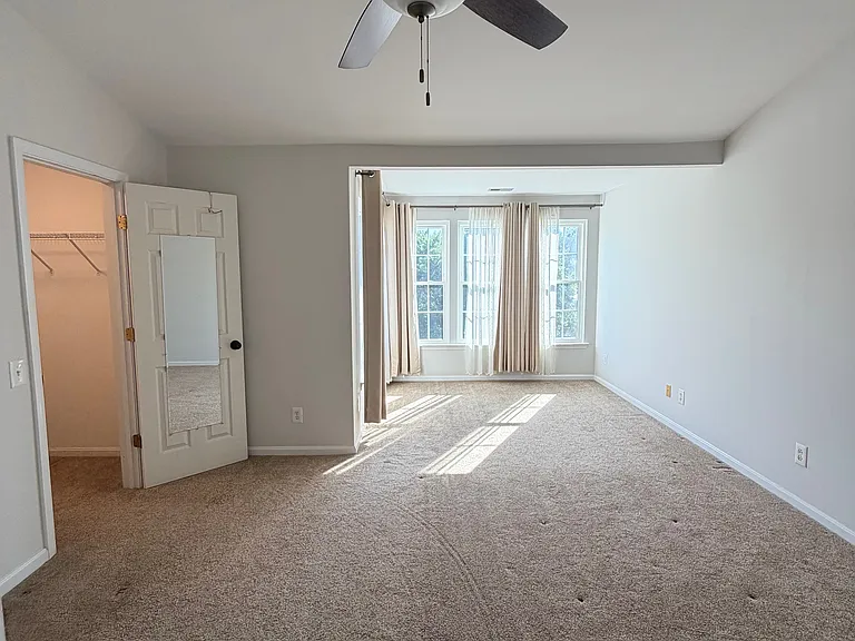 8 Crenshaw Ct — Photo 26