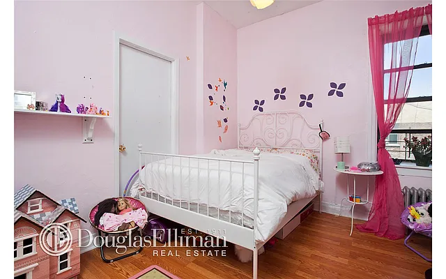 Sold by Douglas Elliman | media 4