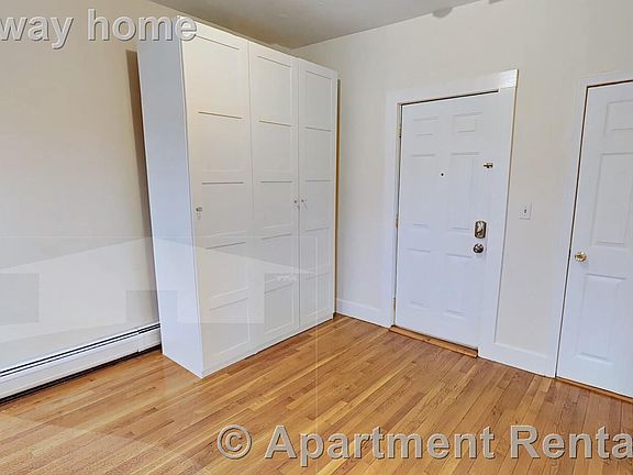 5th image of 36 Bond St #2R