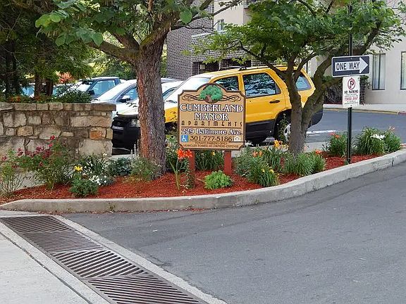 5th image of 229 Baltimore Ave #9393