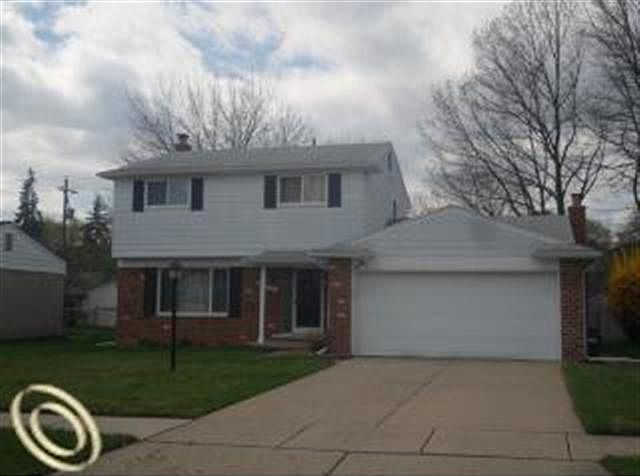 1st image of 27335 Pierce St