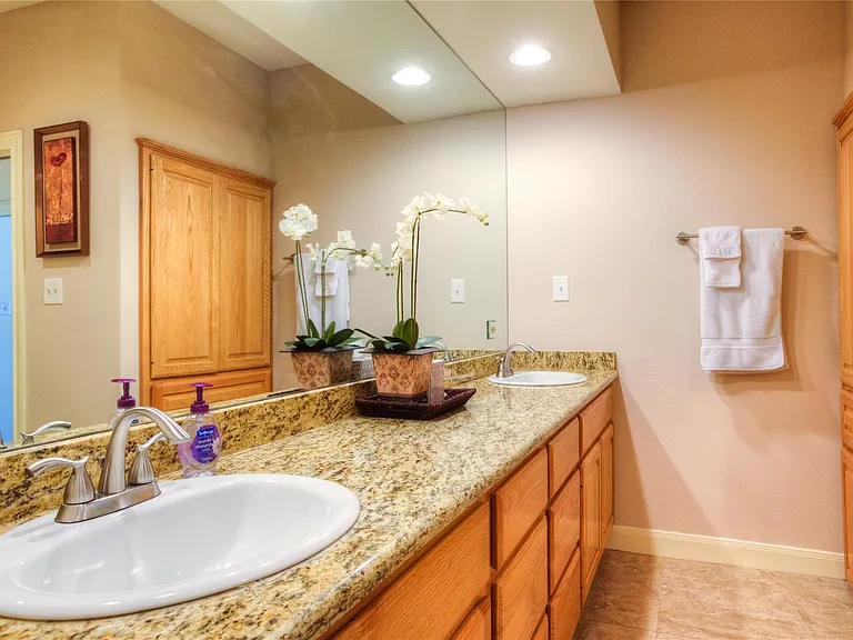 1924 Clubhouse Hill Dr #25 — Photo 15