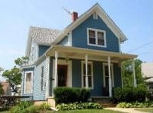 711 Linden Ave, Elgin, IL 60120