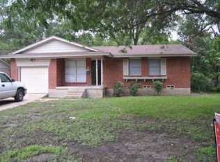 213 Wilmington Ave, Waxahachie, TX 75165