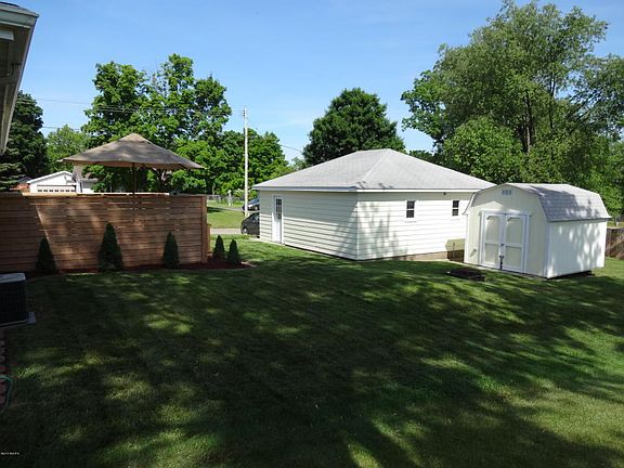 5th image of 848 Linn Ave