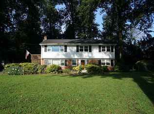 10715 Dudley Ct, Fairfax, VA 22030