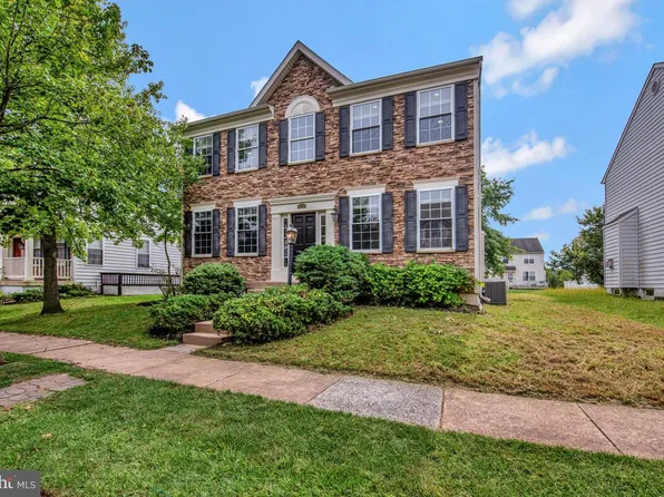 1329 Canberra Dr, Baltimore, MD 21221