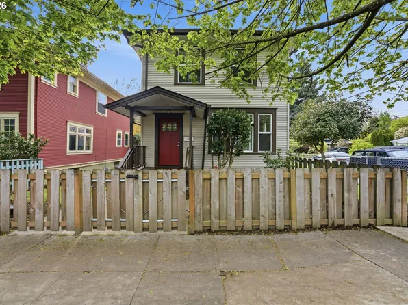805 SE 30th Ave, Portland, OR 97214