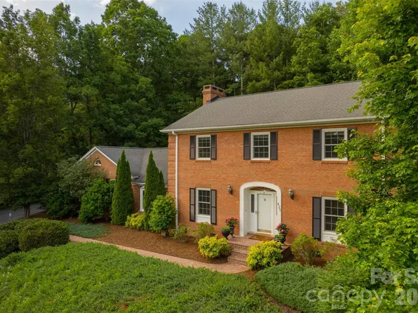 425 Sondley Woods Pl, Asheville, NC 28805