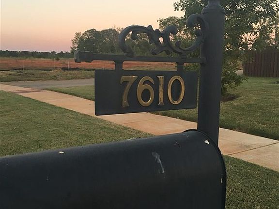 5th image of 7610 Ashor Dr NW