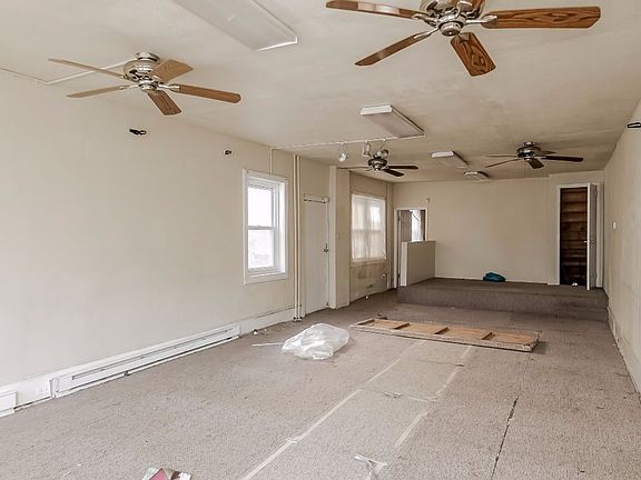 3rd image of 322 W Mount Pleasant Ave