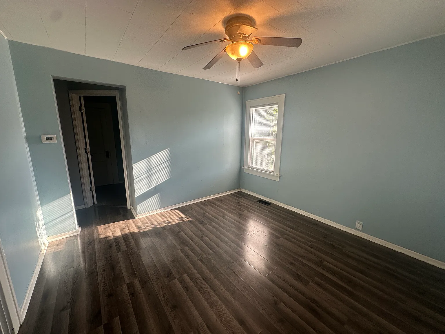 2 bed, 670 sqft, $1,050 — Photo 3