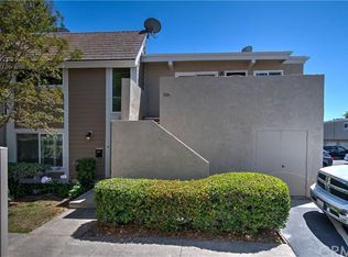106 Oval Rd #4, Irvine, CA 92604