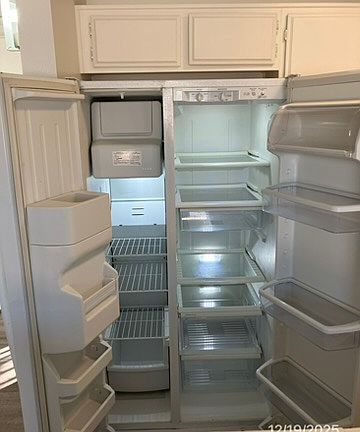 5th image of 21039 Bryant St APT 201