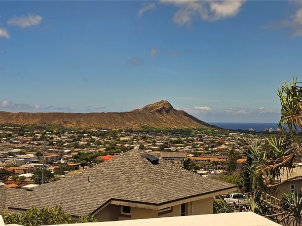 1518 Kalaepohaku St, Honolulu, HI 96816