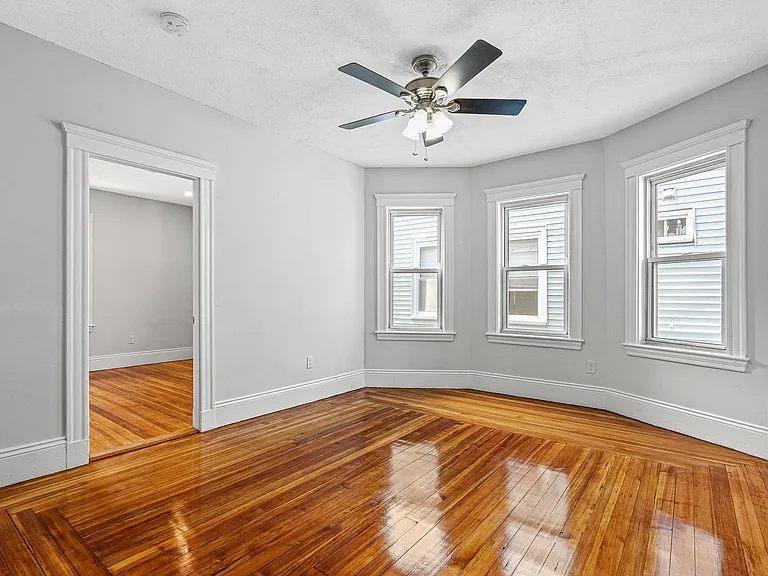 79 Pleasant St #3 — Photo 16