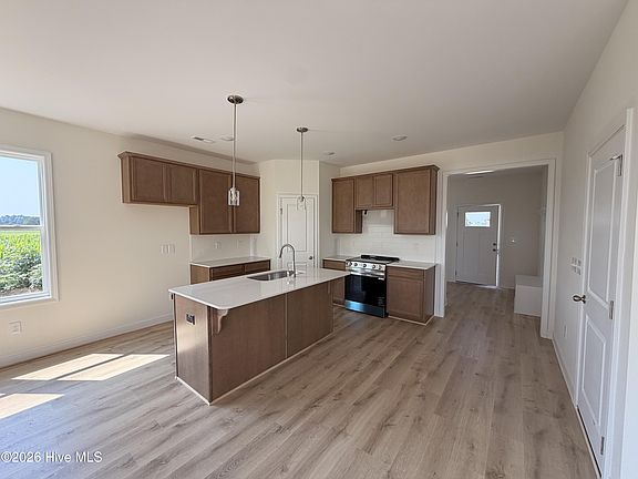 3rd image of 145 Longfield Court