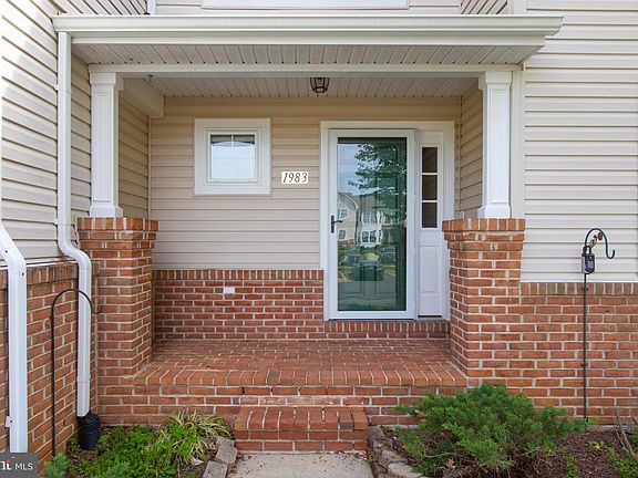 3rd image of 1983 Cullen Way