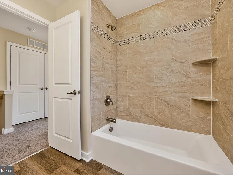 1876 Boulder Dr — Photo 22