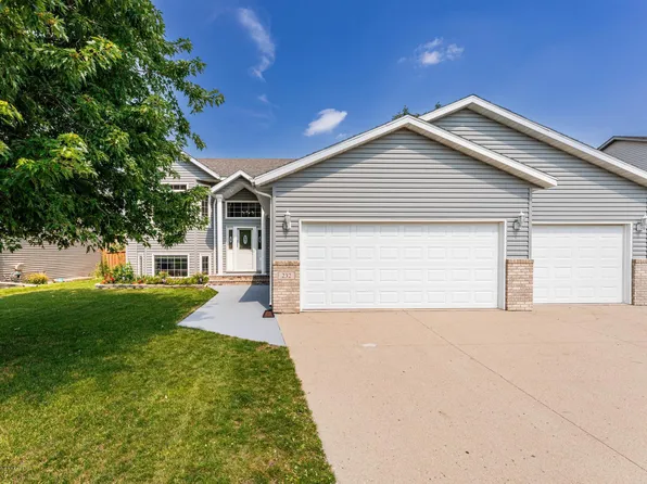 232 15th Ave W, West Fargo, ND 58078