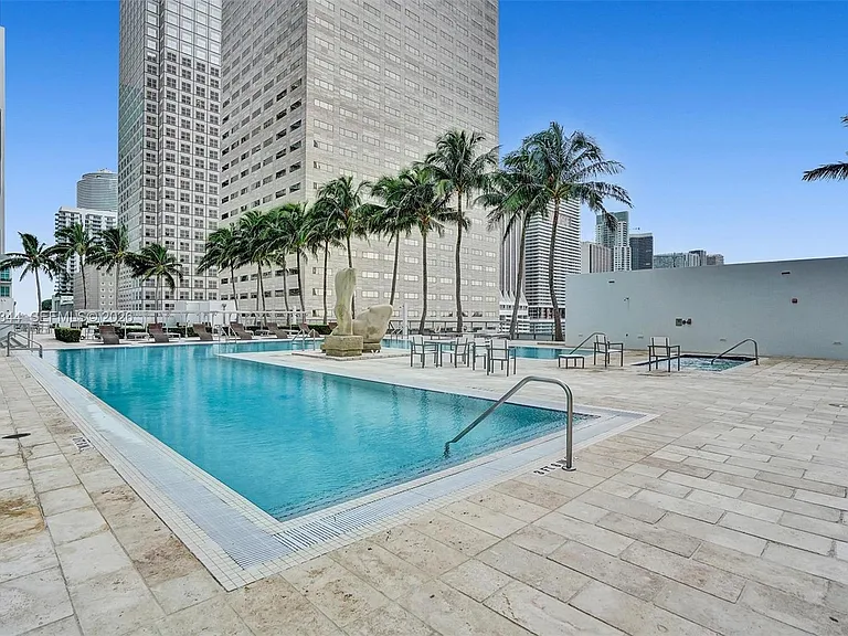 325 Biscayne Blvd #2519 — Photo 35