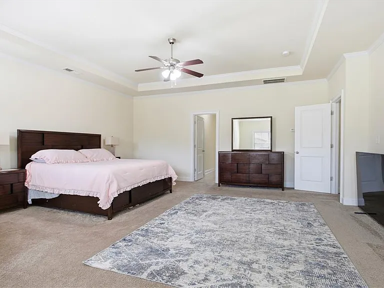 1220 Wesleyan Pl — Photo 32