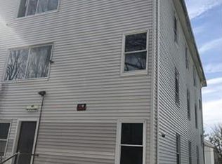 10 Foster St APT 2, Webster, MA 01570