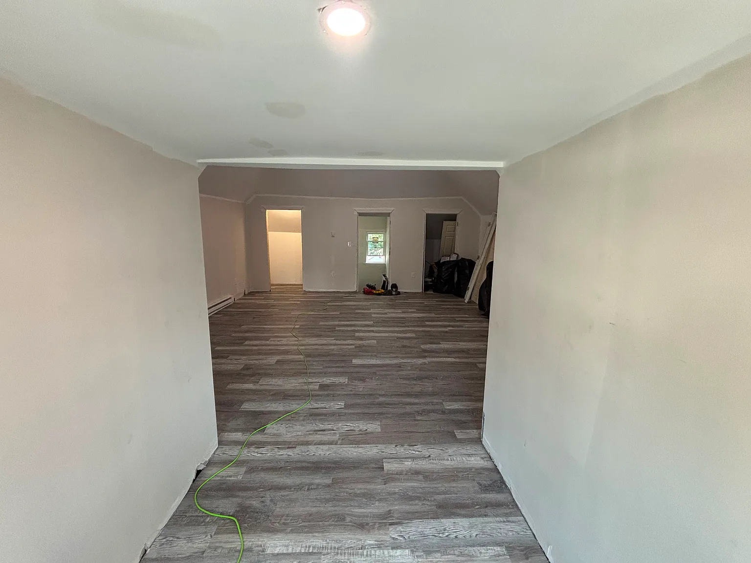 2 bed, 1000 sqft, $2,600 — Photo 2