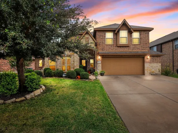 1353 Broadmoor Dr, Burleson, TX 76028