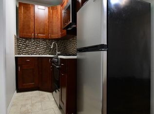 7133 69th St #2L, Ridgewood, NY 11385