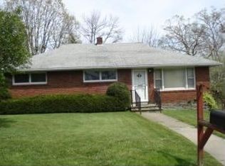908 Oak Hill Ave, Endicott, NY 13760