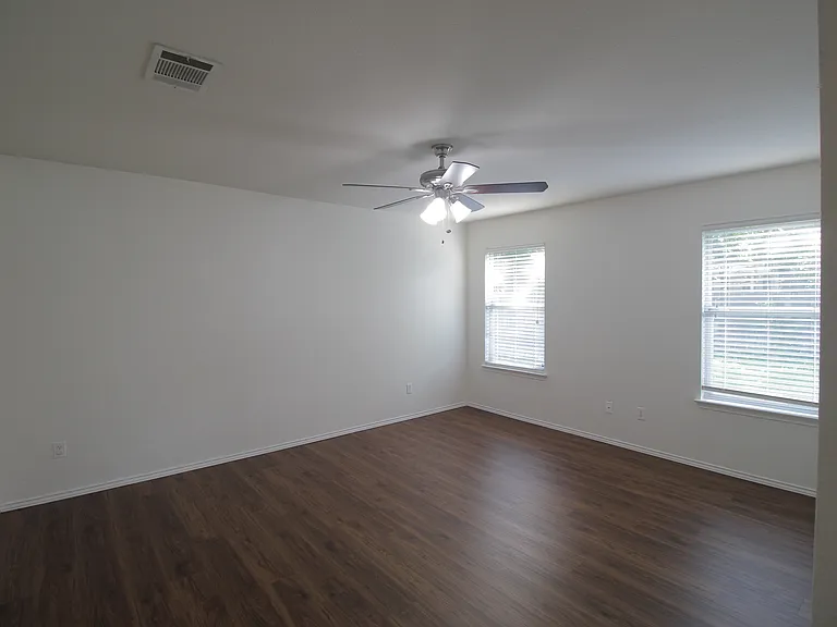 133 Carolyns Way — Photo 8