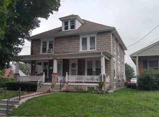 64 E Pine St, Ephrata, PA