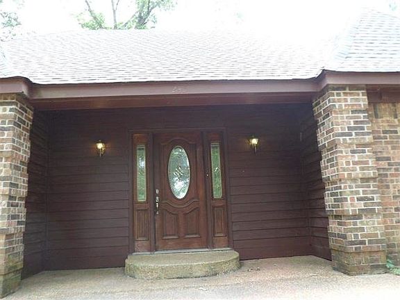 3rd image of 245 Catalpa Dr
