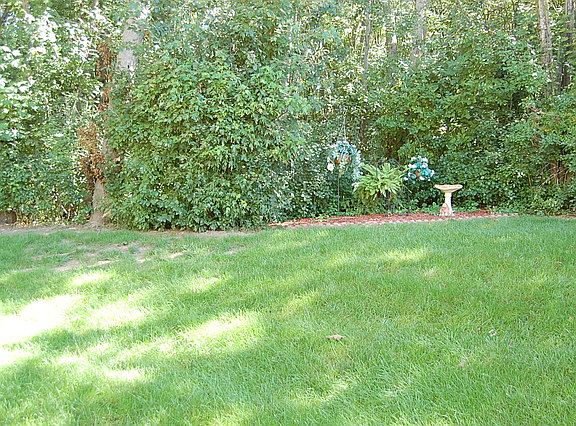 5th image of 39530 N Bishop Ct