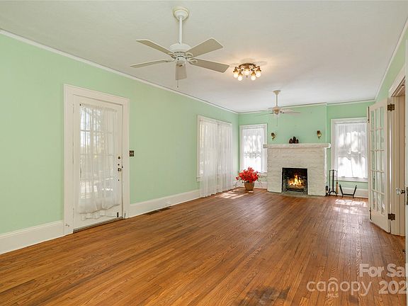 5th image of 1647 Druid Hills Ave