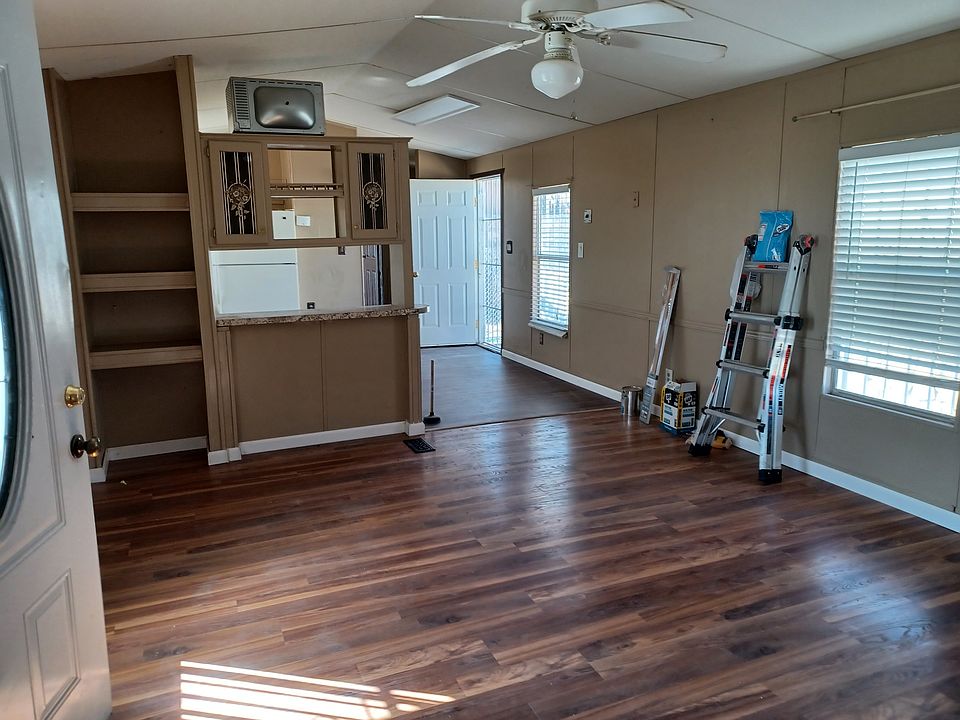 1st image of 3601 King Palm Dr