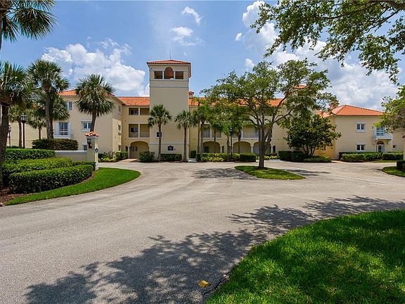 4th image of 5035 Harmony Cir Unit 22