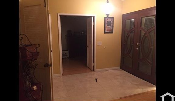 5th image of 822 Bridle Dr
