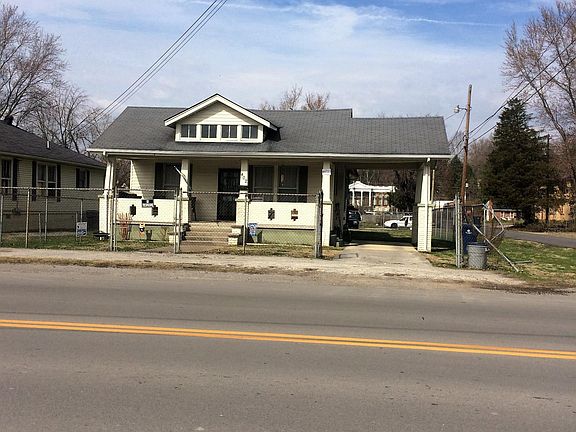 3rd image of 402 Winchester Ave