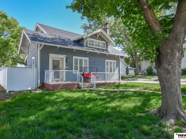 414 Lincoln St, Beatrice, NE 68310