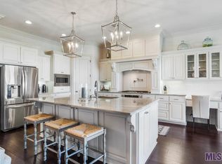 2334 University Club Dr, Baton Rouge, LA 70810