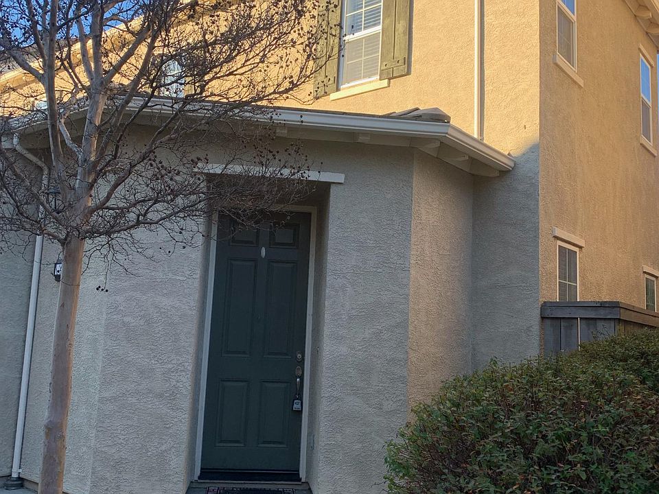1st image of 45 Villa Gardens Ct