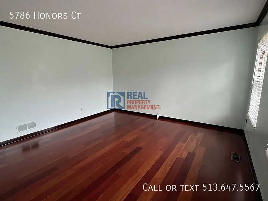Gorgeous 4 BR 2.5 BA Highland Lakes Home! — Photo 3