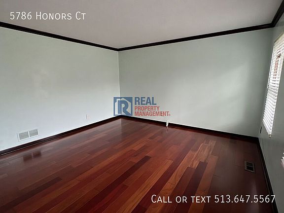 3rd image of 5786 Honors Ct